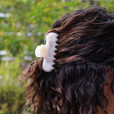 RÉ Stone Milkey White Hair Clip