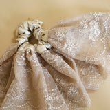 Big Frills Scrunchie Lt. Beige