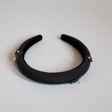 Slender Headband Black Flower Studs