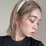 Slender Headband White Beige Check No Studs