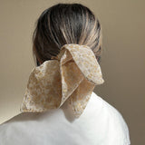 White Gold Jacquard Shuriken Scrunchie