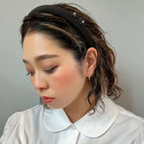 Slender Headband Black Flower Studs