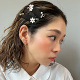 White Flower Studs Hair Pin